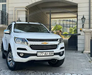 Chevrolet Trailblazerのレンタル。アゼルバイジャンにてでの経済, SUV, クロスオーバーカーレンタル ✓ 預金300 AZN ✓ TPLの保険オプション付き。
