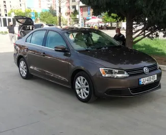 租赁 Volkswagen Jetta 的正面视图，在第比利斯, 格鲁吉亚 ✓ 汽车编号 #15170。✓ Automatic 变速箱 ✓ 0 评论。