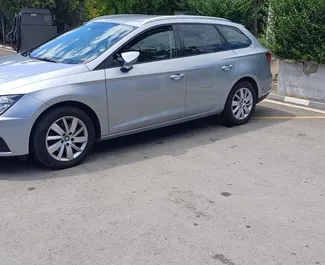 Framvy av en hyrbil SEAT Leon ST på Burgas Airport, Bulgarien ✓ Bil #15216. ✓ Växellåda Automatisk TM ✓ 0 recensioner.