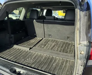 Lei en Toyota Highlander i Tbilisi, Georgia