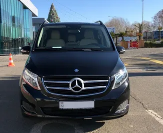 Vue de face d'une location Mercedes-Benz V-Class à Bakou, Azerbaïdjan ✓ Voiture #12193. ✓ Automatique TM ✓ 0 avis.