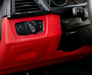 Pronájem BMW 430i Cabrio. Auto typu Prémiová, Luxusní, Kabriolet k pronájmu v Gruzii ✓ Vklad 400 GEL ✓ Možnosti pojištění: TPL, CDW, Krádež.