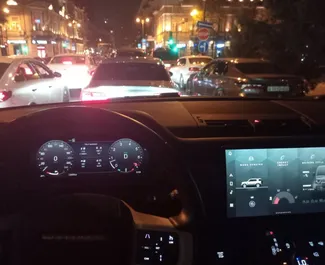 Двигатель Бензин 2,0 л. – Арендуйте Land Rover Defender в Баку.