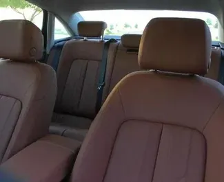 واجهة أمامية لسيارة إيجار Audi A6 Allroad في في دبي, الإمارات العربية المتحدة ✓ رقم السيارة 15320. ✓ ناقل حركة أوتوماتيكي ✓ تقييمات 0.