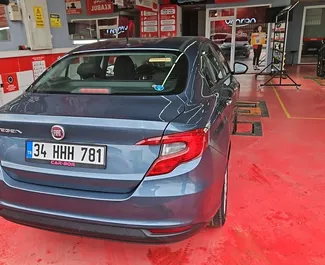 租车 Fiat Egea #15282 Manual 在 在达拉曼机场，配备 1.4L 发动机 ➤ 来自 哥汗 在土耳其。