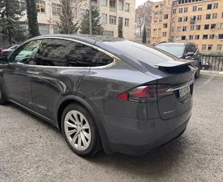 Uthyrning av Tesla Model-X. Komfort, Premium bil för uthyrning i Georgien ✓ Deposition 300 GEL ✓ Försäkringsalternativ: TPL.