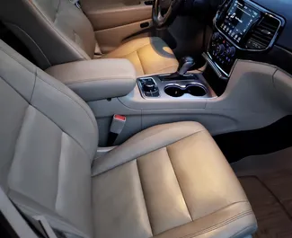 Jeep Grand Cherokee 2020 com sistema de Tração integral, disponível em Tbilisi.