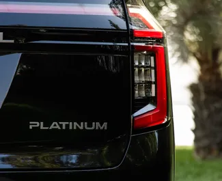 Nissan Patrol 2026 مع نظام دفع بجميع العجلات، متاحة في في دبي.