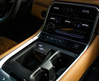 استئجار Nissan Patrol في دبي الإمارات العربية المتحدة