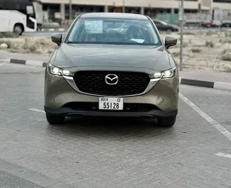 Ενοικίαση αυτοκινήτου Mazda CX-5 #7684 με κιβώτιο ταχυτήτων Αυτόματο στο Ντουμπάι, εξοπλισμένο με κινητήρα 2,5L ➤ Από Αμπάς στα Ηνωμένα Αραβικά Εμιράτα.