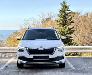 Skoda Kamiq 2024 automobilio nuoma Juodkalnijoje, savybės ✓ Dyzelinas degalai ir 116 arklio galios ➤ Nuo 38 EUR per dieną.