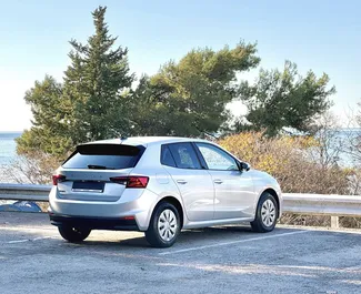 Automobilio nuoma Skoda Fabia #15338 su Automatinis pavarų dėže Budvoje, aprūpintas 1,0L varikliu ➤ Iš Luka Juodkalnijoje.