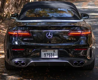 Alquiler de Mercedes-Benz E53 AMG. Coche Premium, Lujo, Cabrio para alquilar en los EAU ✓ Depósito de 2000 AED ✓ opciones de seguro TPL.