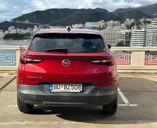 Diesel 1,5L-motoren til Opel Grandland X 2021 for utleie i Rafailovici.