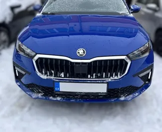 Frontvisning af en udlejnings Skoda Scala i Budapest, Ungarn ✓ Bil #15393. ✓ Automatisk TM ✓ 0 anmeldelser.