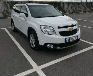 Kiralık bir Chevrolet Orlando Durres içinde, Arnavutluk ön görünümü ✓ Araç #15423. ✓ Otomatik TM ✓ 0 yorumlar.