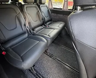 Mercedes-Benz Vito 2019 搭载 Front drive 系统，在第比利斯 可用。