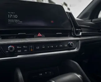 Rent a Kia Sportage in 第比利斯 格鲁吉亚