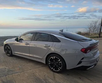 Ενοικίαση Kia K5. Αυτοκίνητο Άνεση, Πρίμιουμ προς ενοικίαση στη Γεωργία ✓ Χωρίς κατάθεση ✓ Επιλογές ασφάλισης: TPL, CDW, Χωρίς κατάθεση.