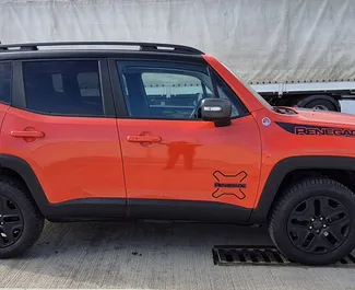 Jeep Renegade 2018 的 Petrol 2.4L 发动机，在 在库塔伊西 出租。