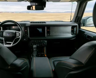 Ford Bronco noma. Komforta, SUV automašīna nomai Gruzijā ✓ Depozīts 800 GEL ✓ Apdrošināšanas iespējas: TPL.