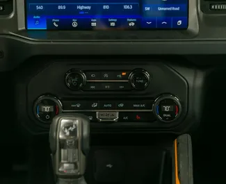 Benzīns 2,7L dzinējs Ford Bronco 2024 nomai Tbilisi.