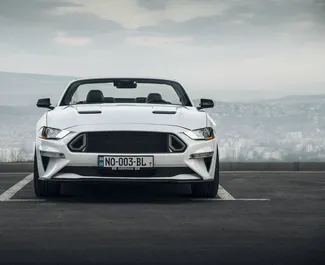 Ford Mustang GT Cabrio 2021 搭载 Rear drive 系统，在第比利斯 可用。