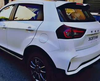 Vista frontal de un Geely GX3 pro de alquiler en Marrakech, Marruecos ✓ Coche n.º 15409. ✓ Automático TM ✓ 0 opiniones.