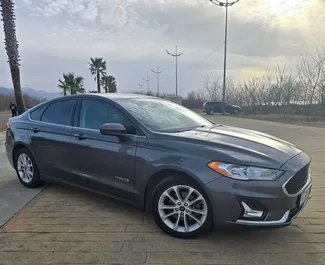 Frontvisning af en udlejnings Ford Fusion Sedan i Batumi, Georgien ✓ Bil #15517. ✓ Automatisk TM ✓ 0 anmeldelser.