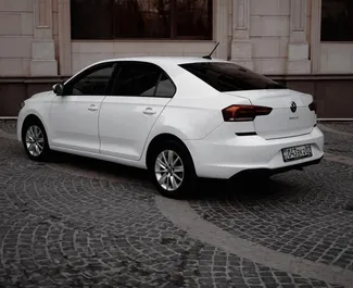 إيجار Volkswagen Polo Sedan. سيارة الاقتصاد للإيجار في في كازاخستان ✓ بدون إيداع ✓ خيارات التأمين TPL, بدون إيداع.