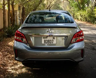 Mitsubishi Attrage - автомобіль категорії Економ напрокат в ОАЕ ✓ Депозит у розмірі 1500 AED ✓ Страхування: ОСЦПВ.