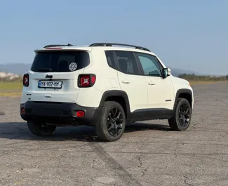 تأجير سيارة Jeep Renegade رقم 15405 بناقل حركة أوتوماتيكي في في كوتايسي، مجهزة بمحرك 2,4 لتر ➤ من ألكسندر في في جورجيا.
