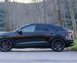 Арендуйте Audi SQ8 2025 в Черногории. Топливо: Дизель. Мощность: 293 л.с. ➤ Стоимость от 180 EUR в сутки.