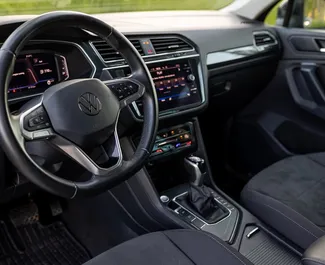 Volkswagen Tiguan 2023 su Priekinė pavara sistema, prieinamas Becicici.