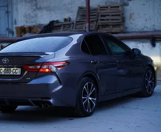 تأجير سيارة Toyota Camry رقم 15819 بناقل حركة أوتوماتيكي في في تبليسي، مجهزة بمحرك 2,5 لتر ➤ من تماري في في جورجيا.