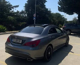 Mercedes-Benz CLA250 – автомобиль категории Комфорт, Премиум напрокат в Грузии ✓ Депозит 200 GEL ✓ Страхование: ОСАГО, Супер КАСКО, Пассажиры, От угона, Без депозита.