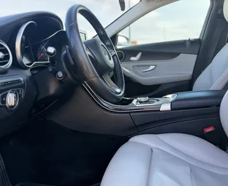 Двигатель Бензин 2,0 л. – Арендуйте Mercedes-Benz C-Class в Тбилиси.