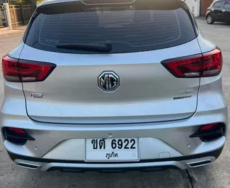 Ενοικίαση αυτοκινήτου MG ZS #9940 με κιβώτιο ταχυτήτων Αυτόματο στο αεροδρόμιο του Πουκέτ, εξοπλισμένο με κινητήρα 1,5L ➤ Από Τζούλια στην Ταϊλάνδη.