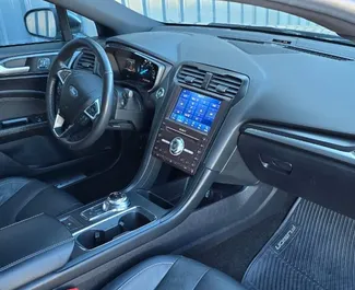 Ford Fusion Sedan 2020 在 在第比利斯 可租赁，具有 unlimited 里程限制。