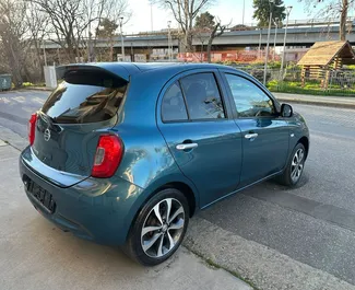 Nissan Micraのレンタル。ギリシャにてでの経済カーレンタル ✓ 預金200 EUR ✓ TPL, CDWの保険オプション付き。