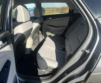 Hyundai Tucson – автомобиль категории Эконом, Комфорт, Внедорожник, Кроссовер напрокат в Грузии ✓ Без депозита ✓ Страхование: ОСАГО, Супер КАСКО, Полное КАСКО, Пассажиры, От угона.