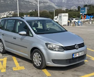Car Hire Volkswagen Touran #15727 Automatic in Bar, equipped with 1.6L engine ➤ From Danilo in Montenegro.