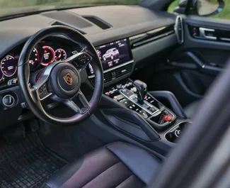 Motor Benzín 3,0L Porsche Cayenne Turbo 2023 na prenájom v v Bečiči.