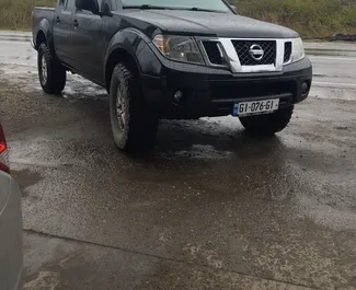 واجهة أمامية لسيارة إيجار Nissan Frontier في في كوتايسي, جورجيا ✓ رقم السيارة 15880. ✓ ناقل حركة أوتوماتيكي ✓ تقييمات 0.