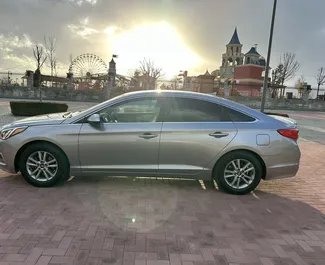 2.4L 엔진이 장착된 예레반 공항의 Hyundai Sonata #15876 자동 차량 대여 ➤ Nairi 아르메니아에서에서 제공.
