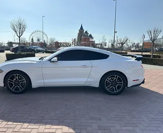 3.7L 엔진이 장착된 예레반 공항의 Ford Mustang Coupe #15854 자동 차량 대여 ➤ Nairi 아르메니아에서에서 제공.