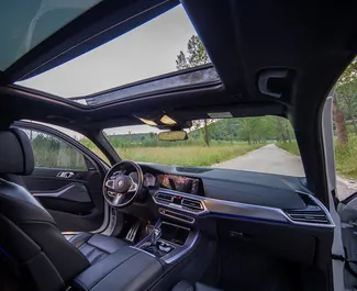 BMW X5 2022 – прокат от собственников в Бечичи (Черногория).