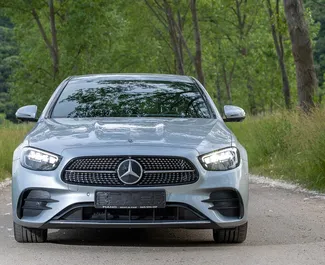 Nomas automašīnas priekšskats Mercedes-Benz E250 Becicici, Melnkalne ✓ Automašīna #12157. ✓ Pārnesumu kārba Automātiskais TM ✓ Atsauksmes 0.