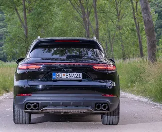 Alquiler de coches Porsche Cayenne Turbo 2022 en Montenegro, con ✓ combustible de Gasolina y 290 caballos de fuerza ➤ Desde 300 EUR por día.