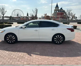 아르메니아에서에서 대여하는 Nissan Altima 2018 차량, 특징: ✓Petrol 연료 및 181마력 ➤ 하루 50 USD부터 시작.